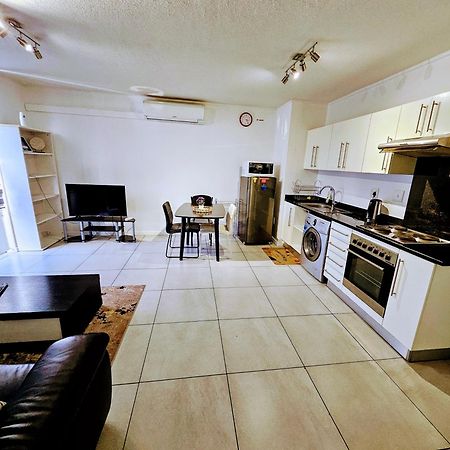 Kingelph Home-Stay Windhoek Exteriér fotografie